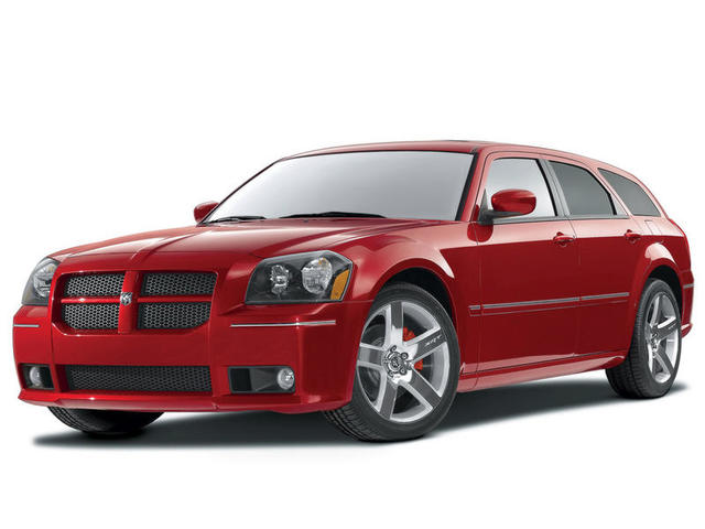 Dodge-Magnum-SRT8-2006