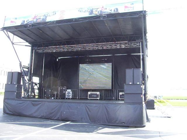 trailor stage.JPG